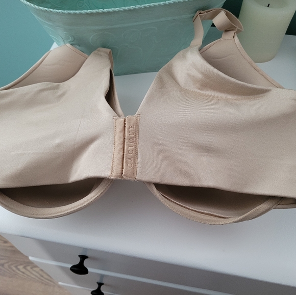 NWT Plus size Bra - Picture 2 of 3